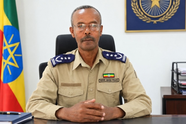 ህገ ወጥ የተሽከርካሪ ጥቁር ሽፋን (Sticker) ፈቃድ ወረቀት በሚጠቀሙ አሽከርካሪዎች ላይ ጥብቅ ቁጥጥር እየተደረገ ይገኛል፡፡